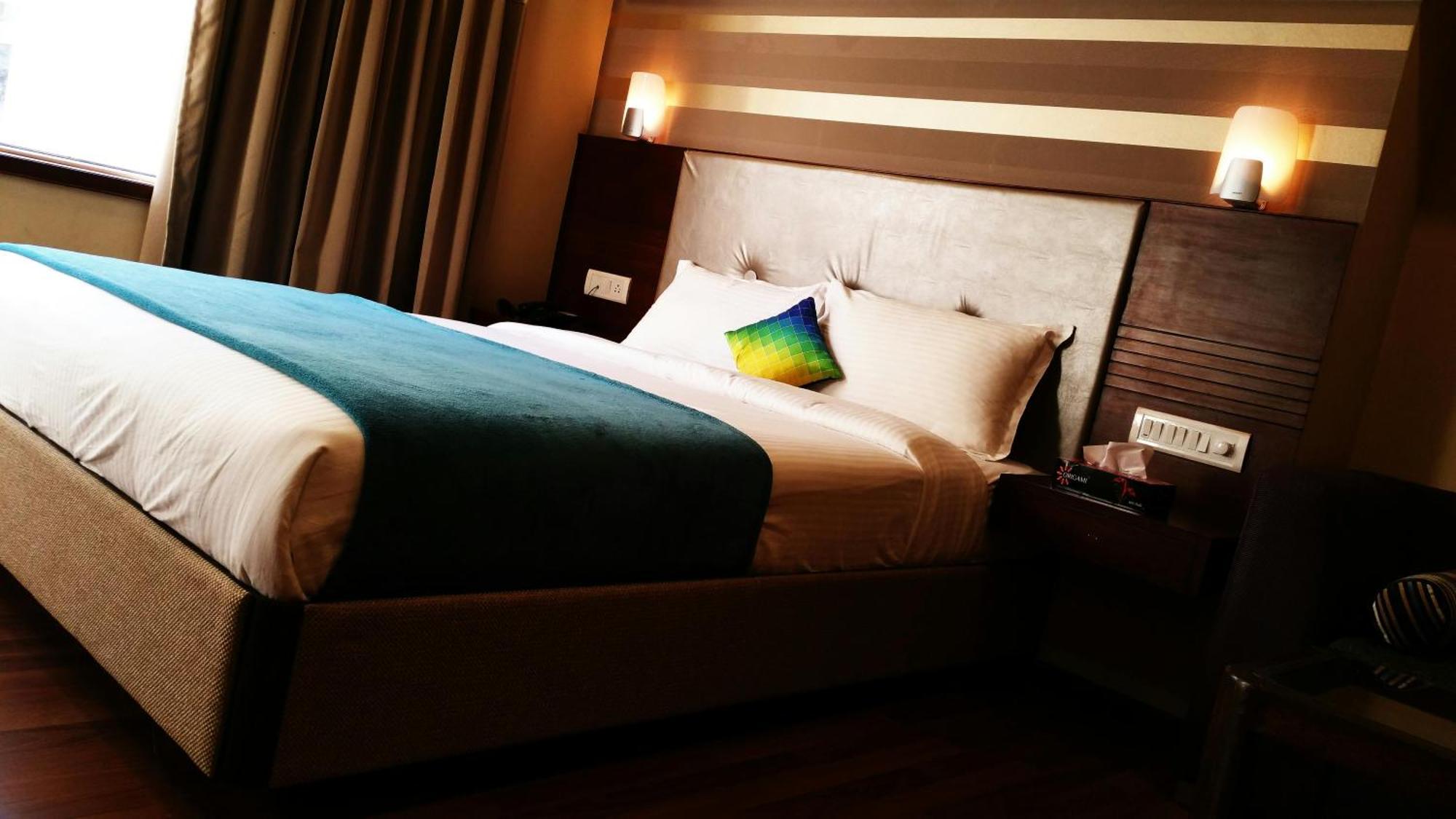 Royal Caves Plaza Near Igi Airport Delhi New Delhi