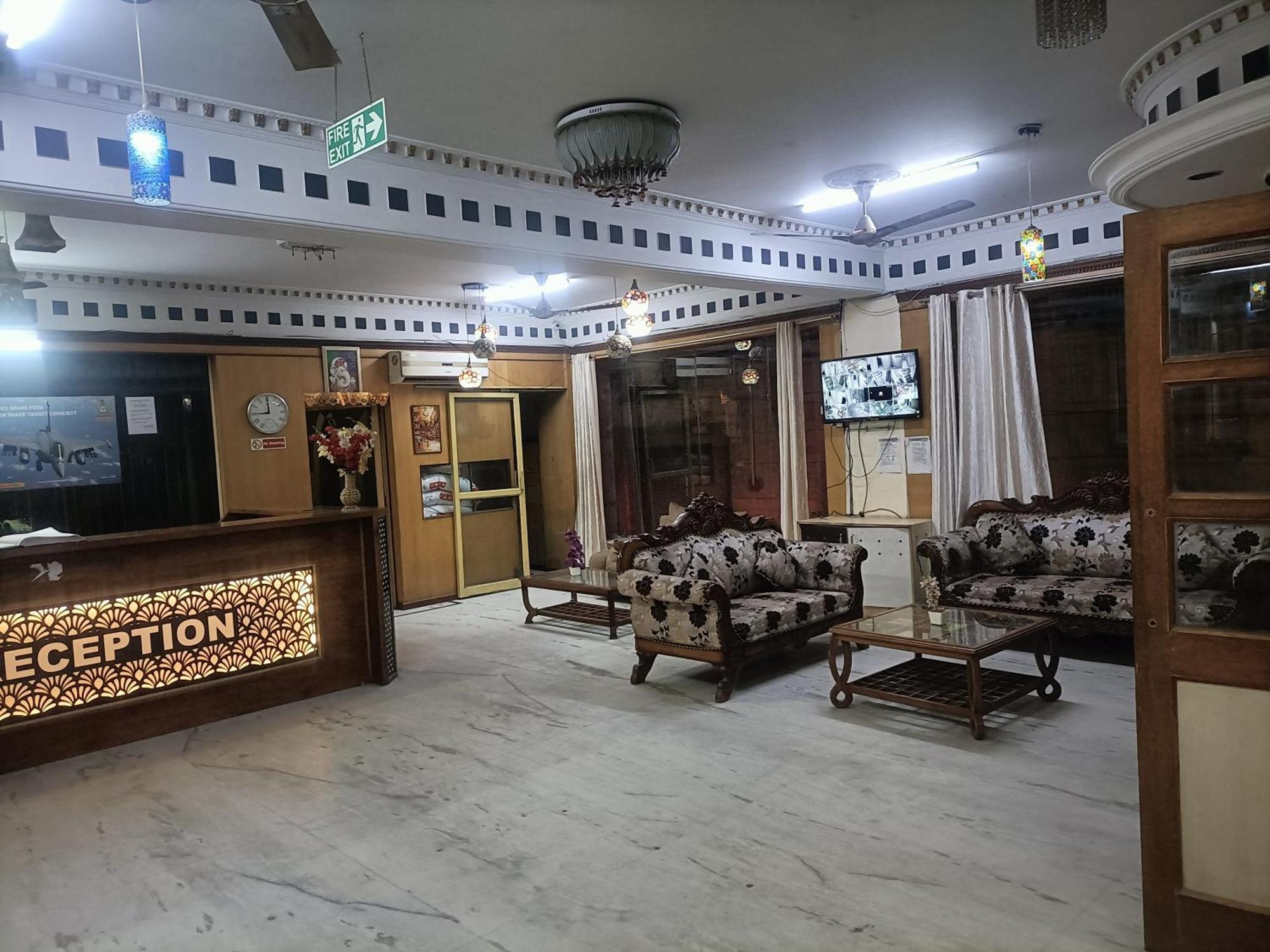Royal Caves Plaza Near Igi Airport Delhi 4* New Delhi